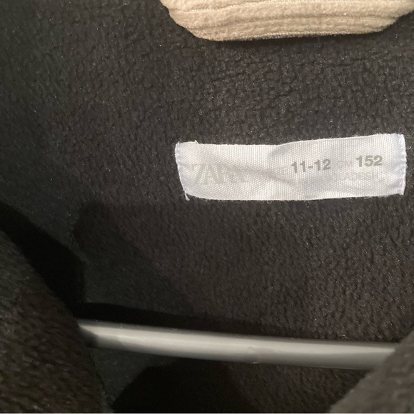 Zara unisex beige corduroy jacket - Picture 3 of 3